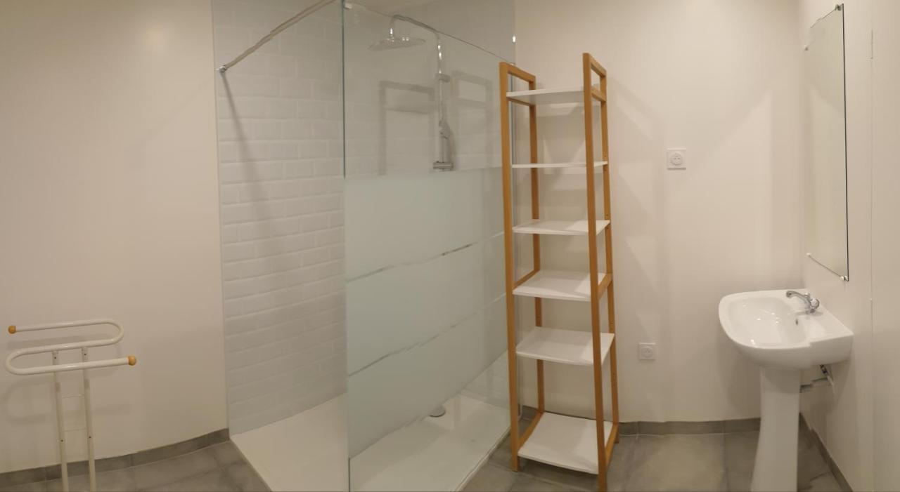 Appartements Renove 2023 Proche Aeroport 5Min, Gare Sncf 2 Min, Tramway Au Pied De L'Immeuble , Parking Possible, Renovated Apartments 2023 Near The Airport 5 Min, Train Station 2 Min, Tram Next To The Building 1 Min, Parking Possible Nicea Zewnętrze zdjęcie