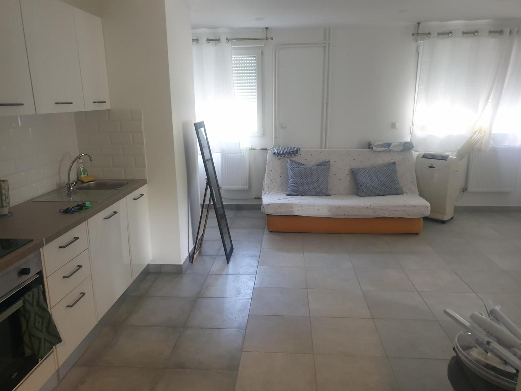 Appartements Renove 2023 Proche Aeroport 5Min, Gare Sncf 2 Min, Tramway Au Pied De L'Immeuble , Parking Possible, Renovated Apartments 2023 Near The Airport 5 Min, Train Station 2 Min, Tram Next To The Building 1 Min, Parking Possible Nicea Pokój zdjęcie